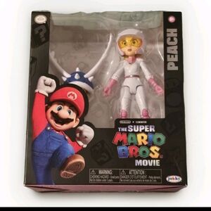 Super Mario Bros Movie Princess Peach In Racing Outfit 5" Actiom Figure NIB